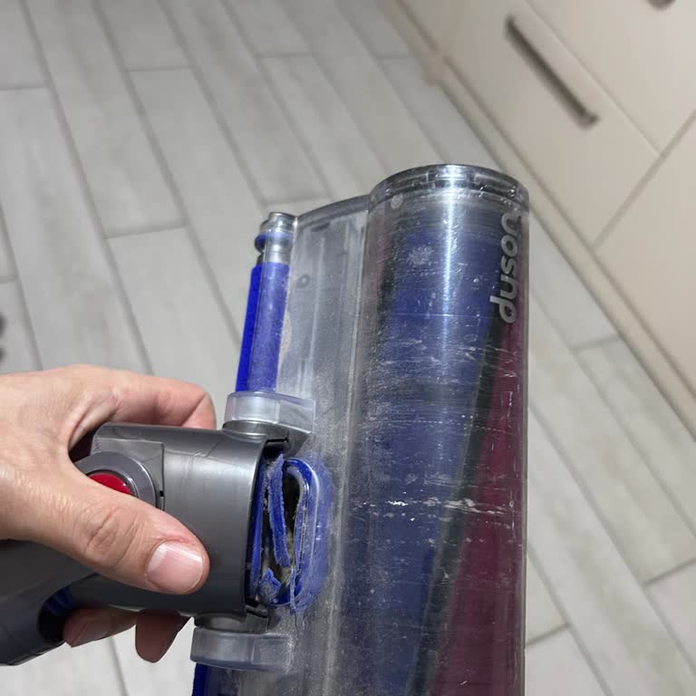 Dyson Süpürgenin Dayanıksız Parçaları Ve Yüksek Yedek Parça Ücreti