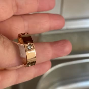 Yanlış Ürün Teslimatı: Şarj İstasyonu Yerine Yüzük