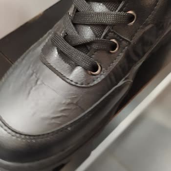 FLO'dan Alınan Botun Kalitesizliği Ve İade Süreci Sorunu