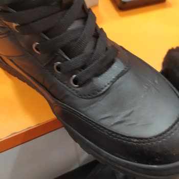 FLO'dan Alınan Botun Kalitesizliği Ve İade Süreci Sorunu