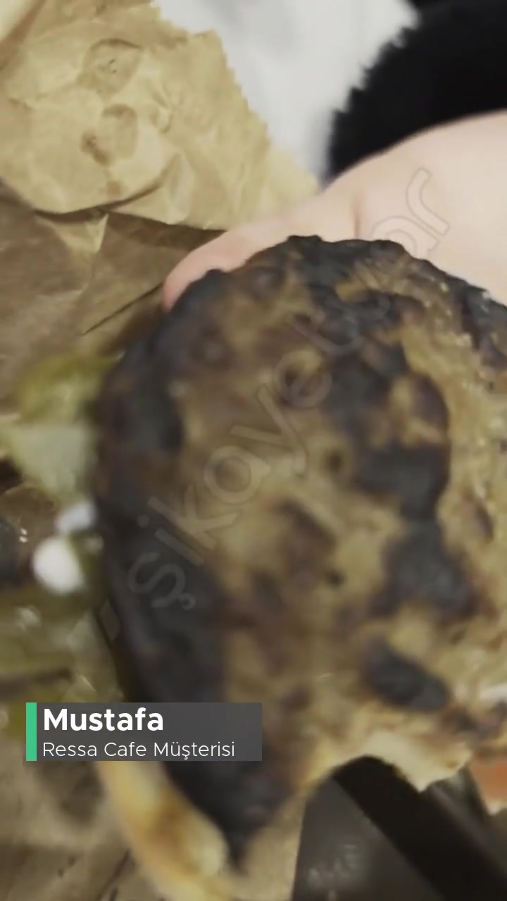 Ressa Cafe Kanuni Sultan Süleyman Yanık Hamburger! videonun kapak resmi