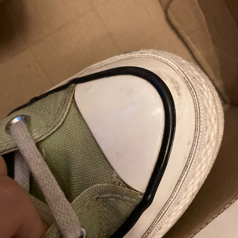 Converse Ayakkabılarda Tekrarlayan Açılma Problemi Ve Yetersiz Garanti Hizmeti