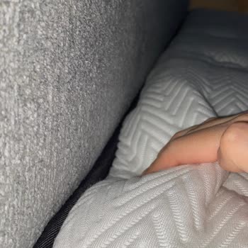 Yatak Başlığı Tasarımı: Kullanım Zorluğu Ve Memnuniyetsizlik