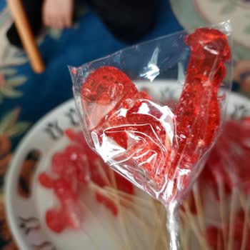 Kırık Horoz Şekerleri Ve Müşteri Hizmetleri Sorunu