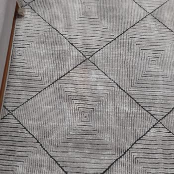 Halıdaki Lekeler İçin Çözüm Bekliyorum