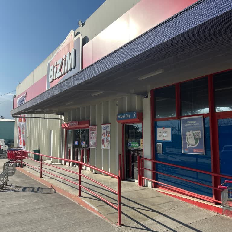 Sigara Alımında Yaş Sınırı Ve Yönetici Tutumu