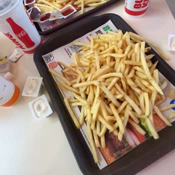 Burger King Gave Me Medium Fries Instead of Bucket Size, Ignored My Complaint