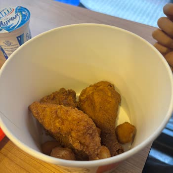 KFC'de Aldatıcı Görseller Ve Eksik Ürün Sorunu