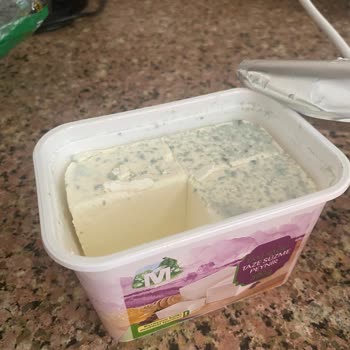 Son Kullanma Tarihi Geçmemiş Peynir Küflendi!