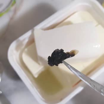 Bahçıvan Peynirde Şok Edici Renk Değişimi!