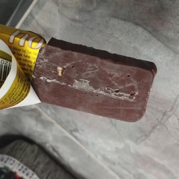 Torku Gofret Üzerinde Tutkal Kalıntıları Şoku