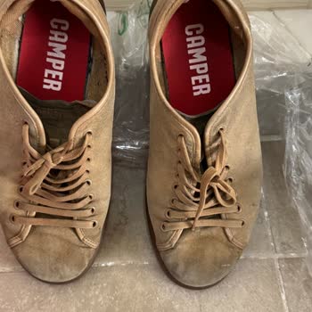 Camper Ayakkabılar: Renk Atması Ve Deformasyon Sorunu