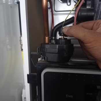 Kombi Petek Isınma Sorunu Ve Vana Motoru Arızası