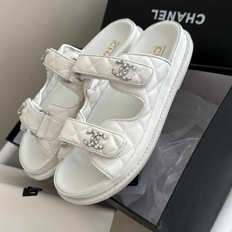 Получила не тот товар Chanel и нет ответа на возврат