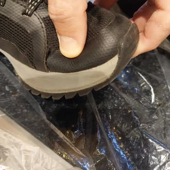 Skechers Mağazasında Hayal Kırıklığı: Ayakkabım Yırtık Geri Verildi!