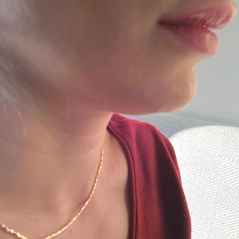 Dudak Dolgusu Kabusu: Hatalı İşlem Ve Çözüm Eksikliği