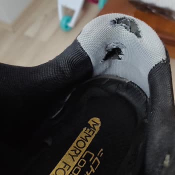 Garantili Ayakkabının Hızla Deforme Olması Ve İlgisiz Müşteri Hizmetleri