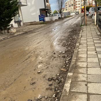 İSKİ Yol Çalışması Sonrası Sultanbeyli'de Çamur Çilesi
