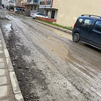 İSKİ Yol Çalışması Sonrası Sultanbeyli'de Çamur Çilesi