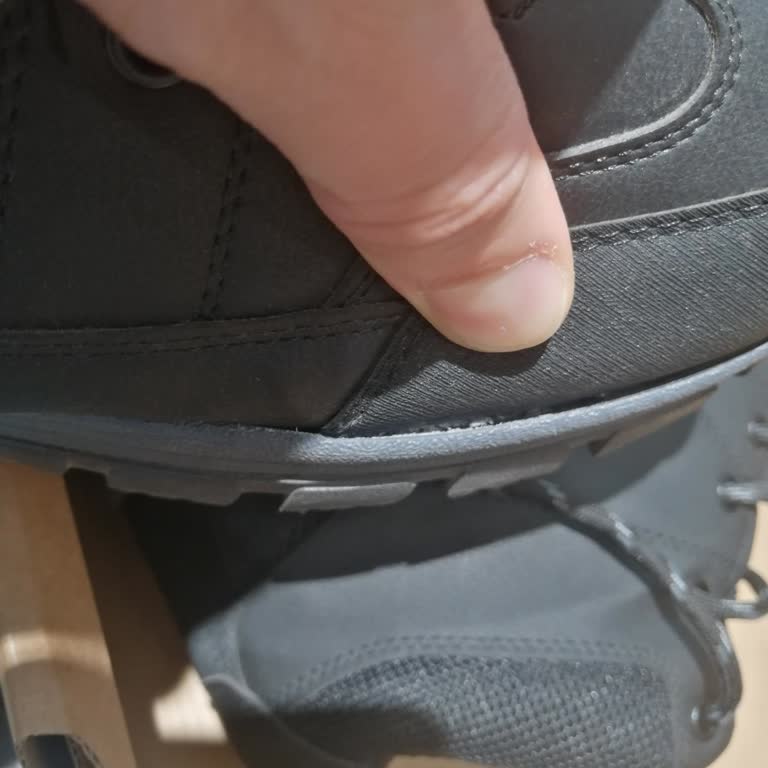 Ayakkabı Sorunu Ve Yetersiz Müşteri Hizmeti