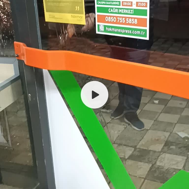 Sultanbeyli Yener Mağazasında Alaycı Tavır