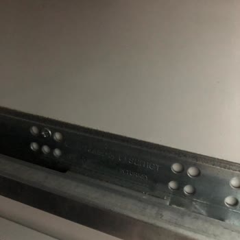 Küçük Parça, Büyük Sorun: Çekmece Rayı Krizi