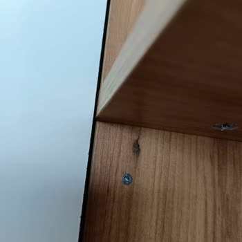 Ünlü Mobilya Mağazasının Sorumsuzluğu Ve Kalitesiz Ürün Teslimatı