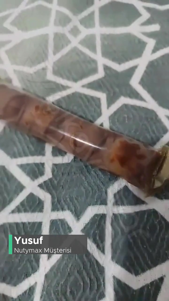 Nutymax İlk Önce Beyaz Olmuş Ve Tadı Hiç İyi Değil videonun kapak resmi