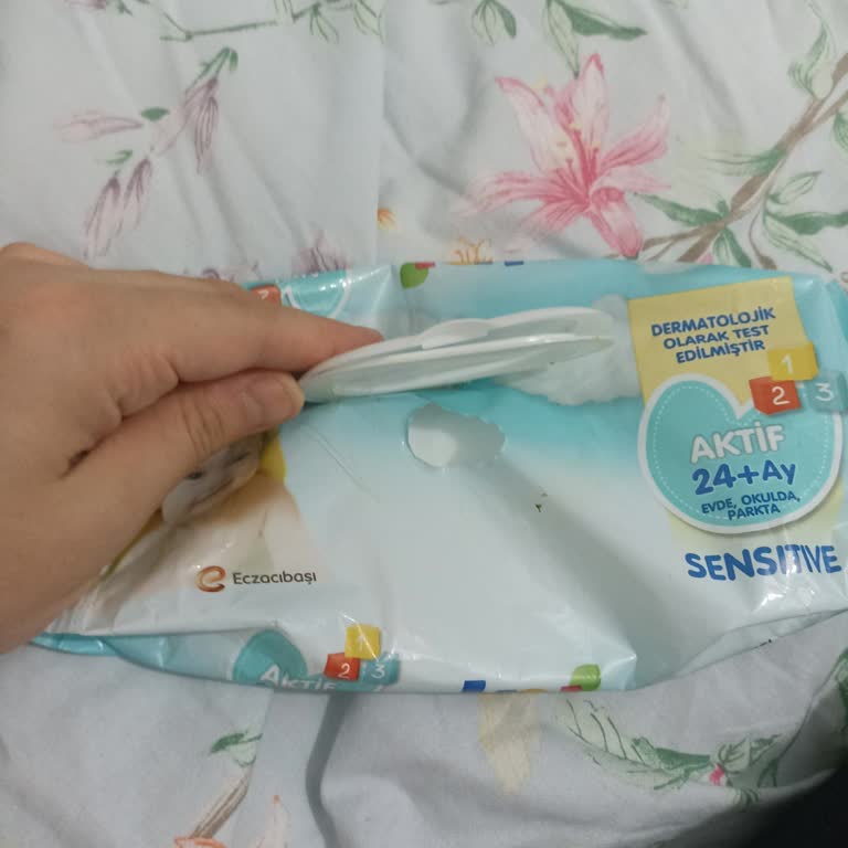 Uni Baby Islak Mendillerde Kapağın Yapışkan Sorunu Ve Aşırı Islaklık