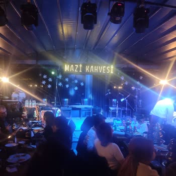 Mazi Kahvesi'nde Hayal Kırıklığı