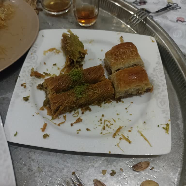 Faruk Güllüoğlu Samsun Şubesi Tatlı Deneyimi Hayal Kırıklığı Yarattı