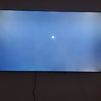 Grundig TV'de Işık Sızması Ve Ölü Piksel Sorunu