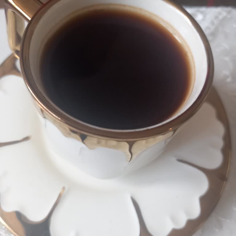 Kahve Makinesi Köpük Yapmıyor, Kahveyi Yakıyor