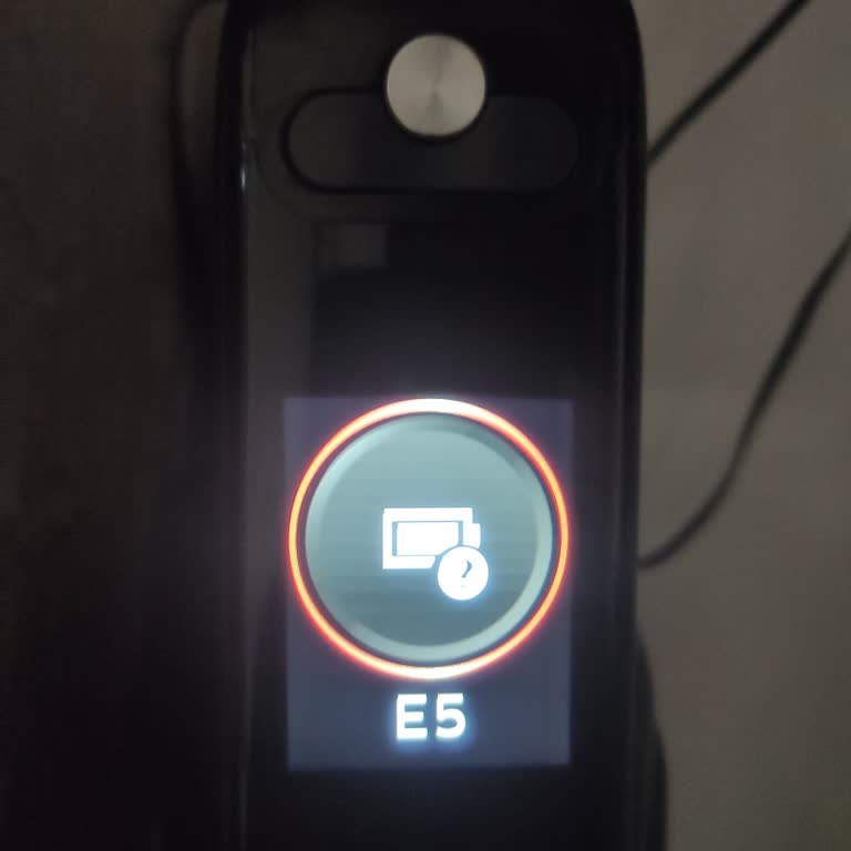 Philips 9000 Serisi Süpürgede E5 Hatası Hayal Kırıklığı