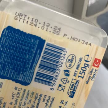 Tarihi Geçmemiş Kaymakta Küf Sorunu