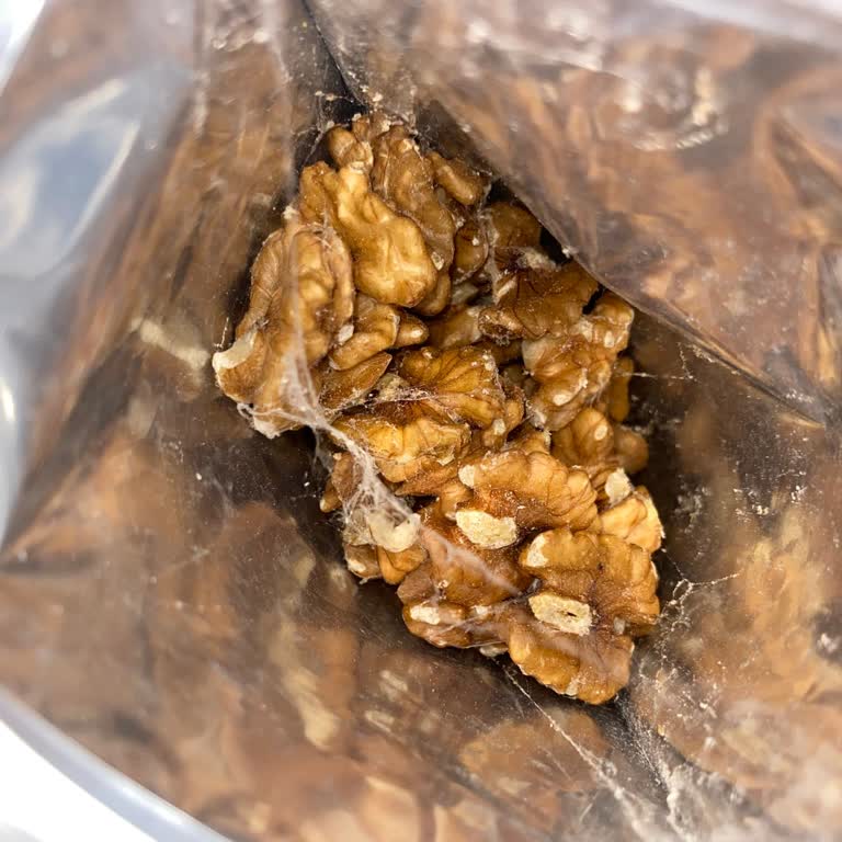 Migros'tan Aldığım Ceviz İçindeki Sorun