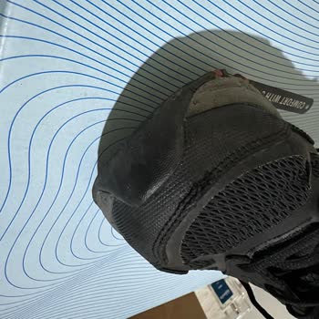 Ayakkabı Dünyası'nda Dikiş Problemi Ve İlgisizlik