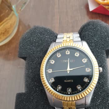 @saat. V. İ. P Alakasız Saat Gönderimi