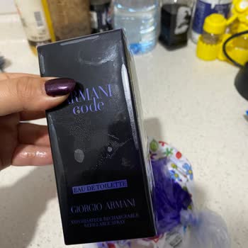 Hediye Parfümde Sızıntı Ve Mağaza Yardımcı Olmuyor