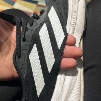 Kalitesiz Ayakkabı Ve Yetersiz Garanti Hizmeti