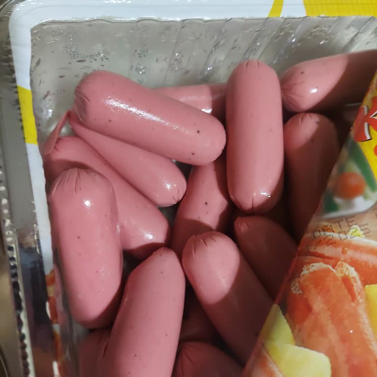 Erpiliç Kokteyl Sosislerde Şüpheli Siyah Noktalar