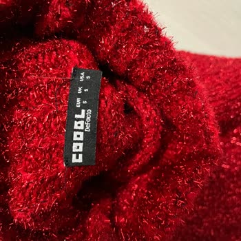 Apple Watch Kordonu Boya Verdi, Zararım Karşılanmalı