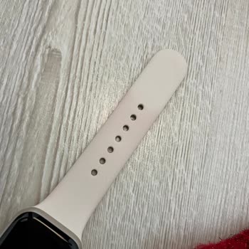 Apple Watch Kordonu Boya Verdi, Zararım Karşılanmalı