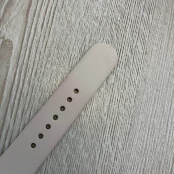 Apple Watch Kordonu Boya Verdi, Zararım Karşılanmalı