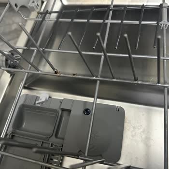 Arçelik Bulaşık Makinesi Alt Sepet Paslanma Ve Kopma Sorunu