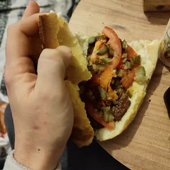 Yanlış Ekmek Ve İlgisiz Müşteri Hizmeti Sorunu