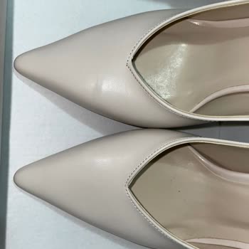 La Escader Bakırköy Kusurlu Ayakkabının Değişim Talebine Ret!