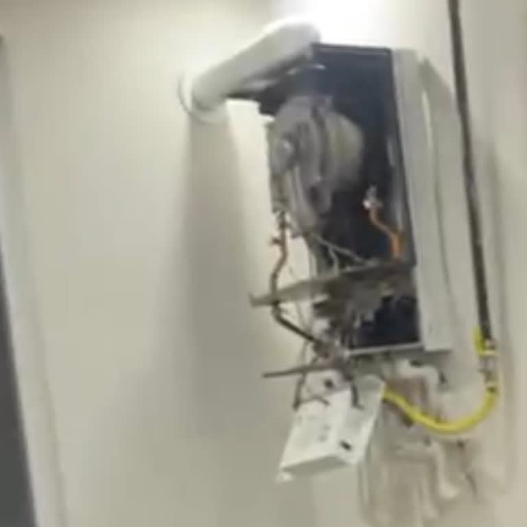 Kombimiz Bozuk, Yetkili Servis Bizi Oyalıyor