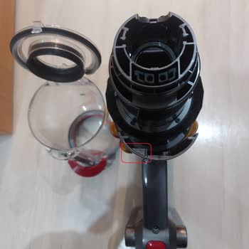 Dyson Servis Ücreti Şoku: Ufak Çentik, Büyük Masraf