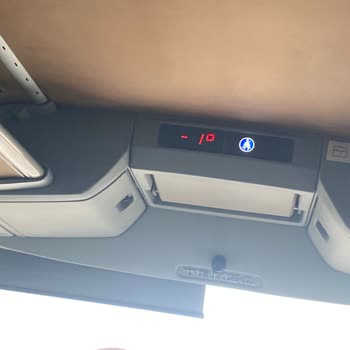 Soğuk Otobüs Yolculuğu: Donuyoruz!